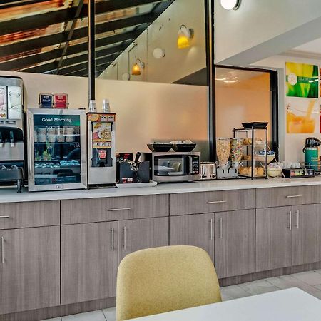 Quality Inn Detroit Downtown Εξωτερικό φωτογραφία