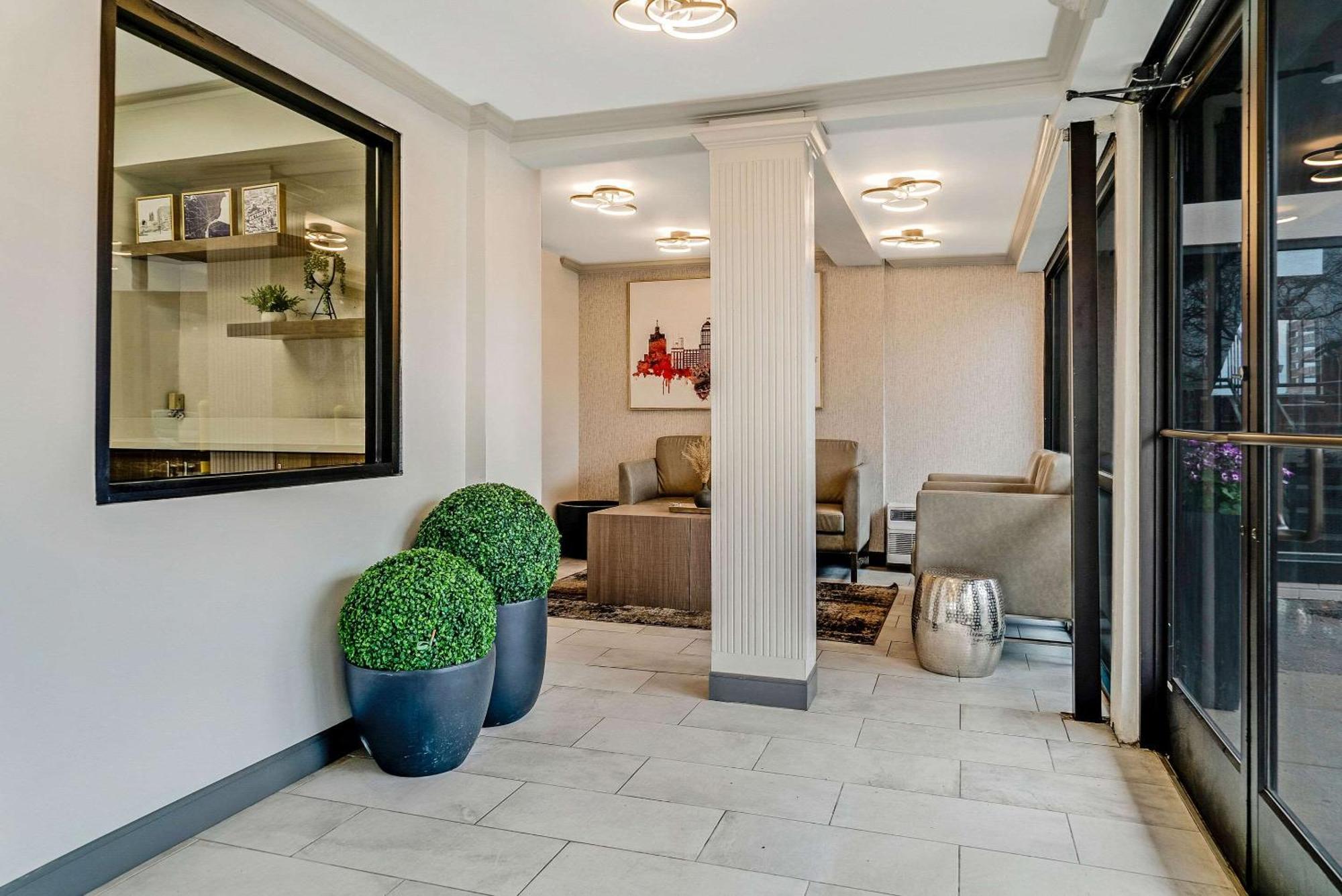 Quality Inn Detroit Downtown Εξωτερικό φωτογραφία