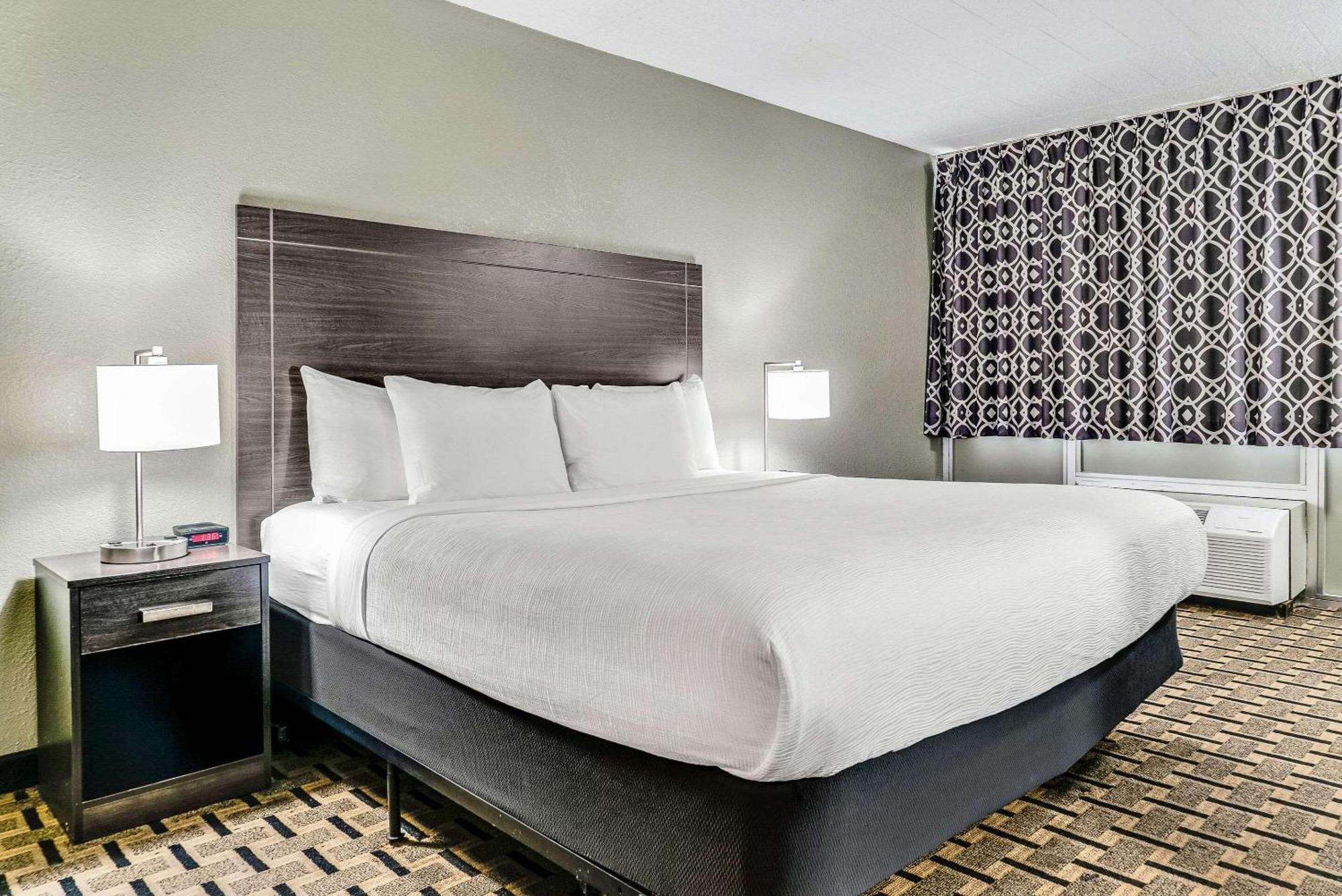 Quality Inn Detroit Downtown Εξωτερικό φωτογραφία